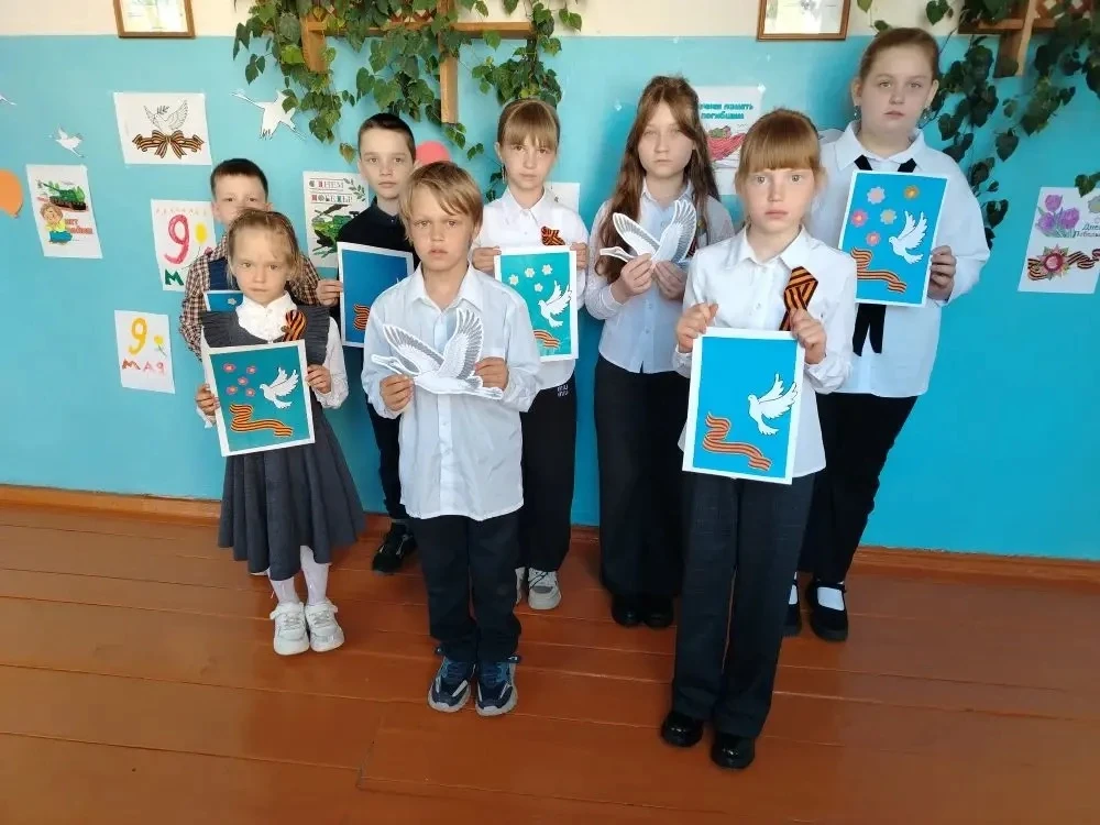 🌟7 мая учащиеся приняли активное участие в концерте к Дню Победы для жителей деревни К...