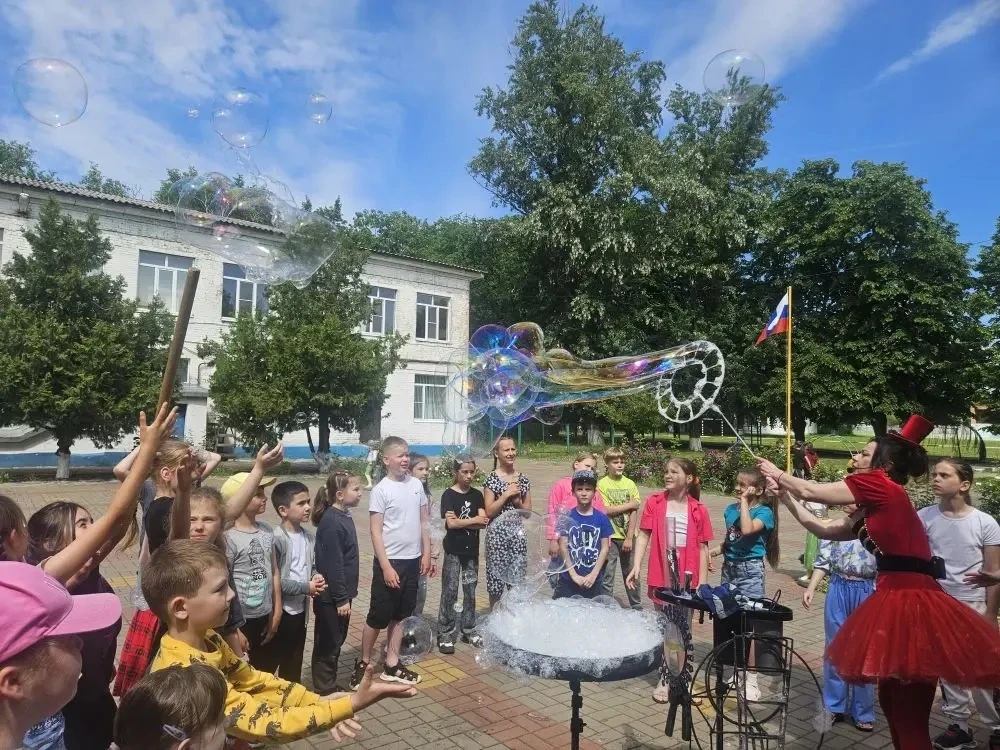 🌟🫧 Воздушные замки в нашем пришкольном лагере! 🫧🌟