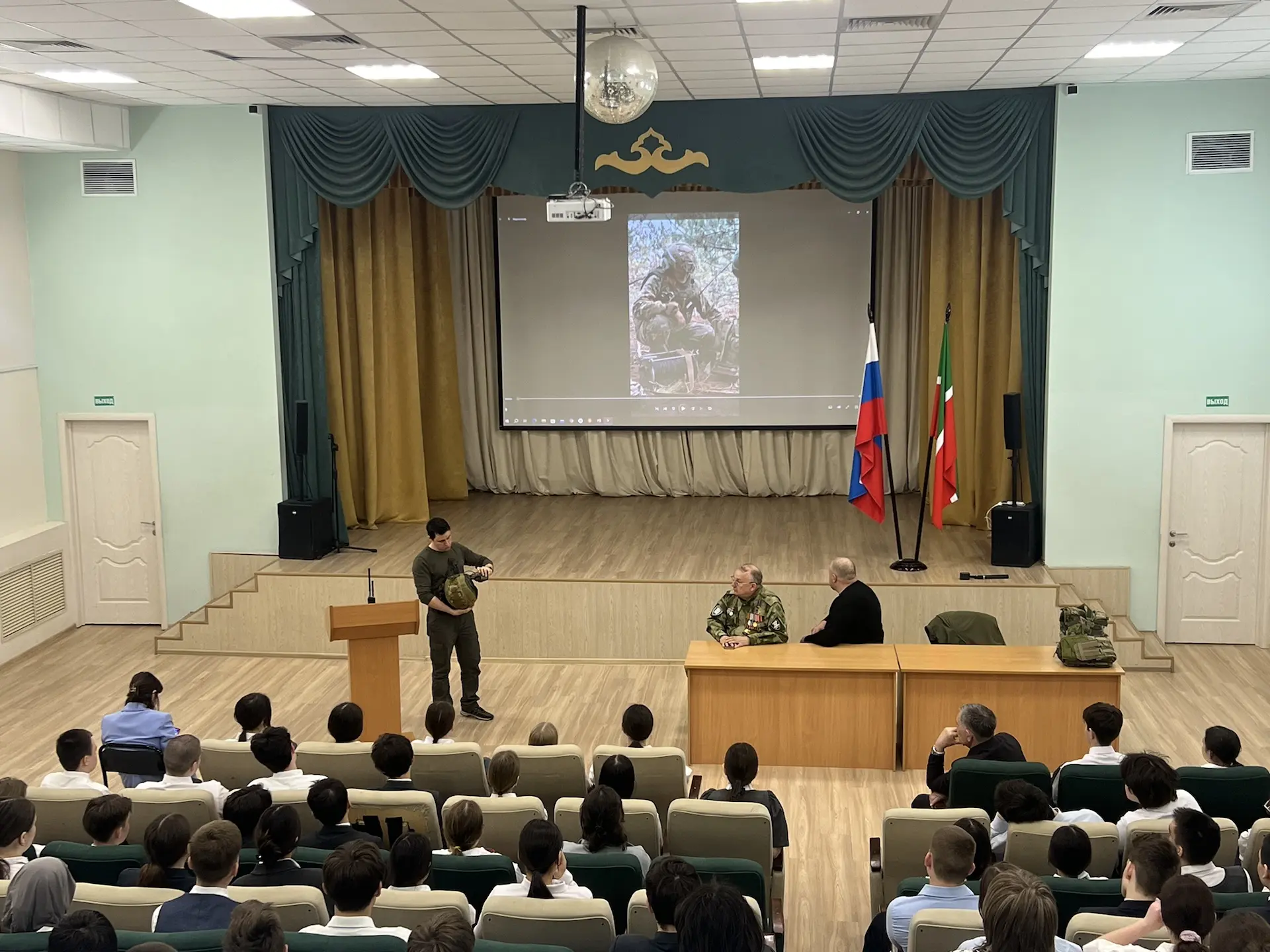 В преддверии празднования 81-й годовщины Победы в Великой Отечественной войне в нашей гимназии прошл