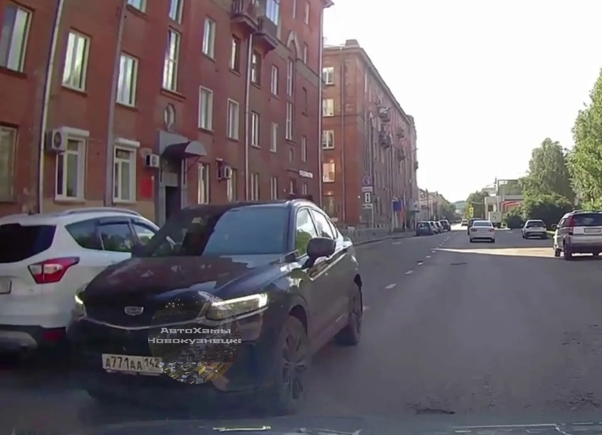 01.09.2026 в 16:31 по пр. Пионерский, водитель автомобиля Джили (черного цвета) г.н. А ...