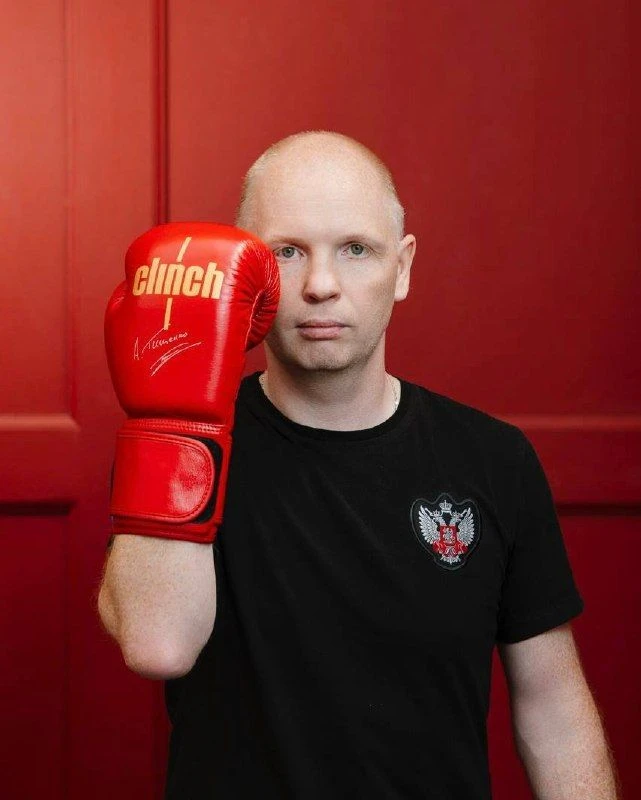 Алексей Тищенко встретился с юными боксёрами в честь запуска Clinch CHAMPION LINE.