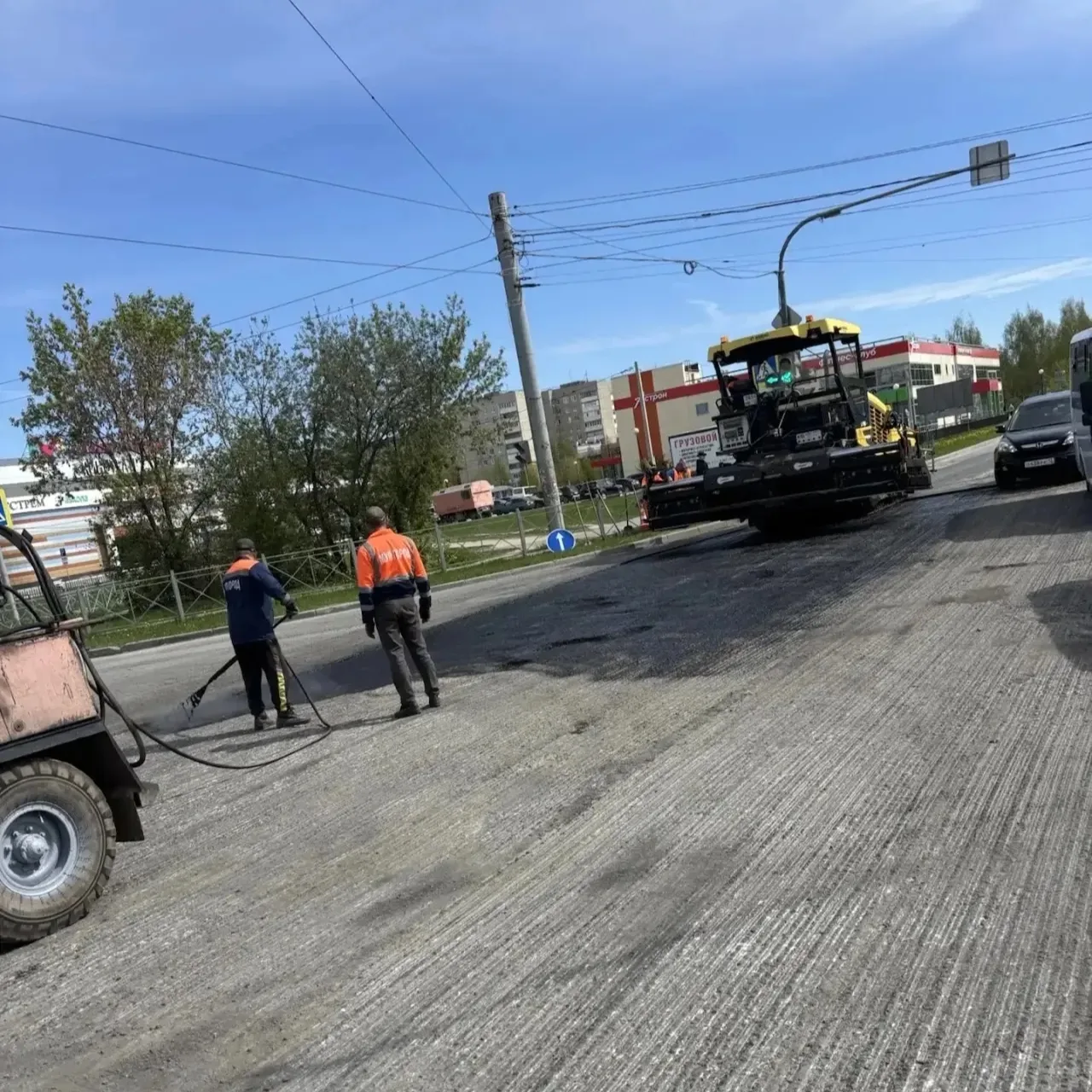 🚧 Рабочие выходные сотрудников дорожных служб  Сотрудники АО «Город» трудятся в полном рабочем режим