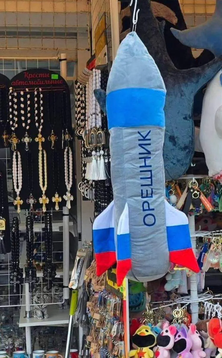 👀 Обстановка в сувенирных лавках на пляжах Анапы