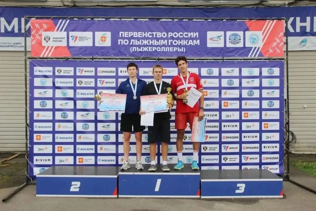 🥇Студент Инженерно-технического института Державинского, представитель лыжного клуба «Держава» маст