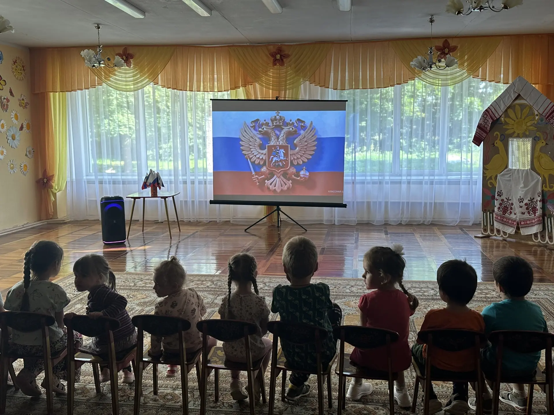 Маленькие патриоты: как наши ребята изучали символы России!