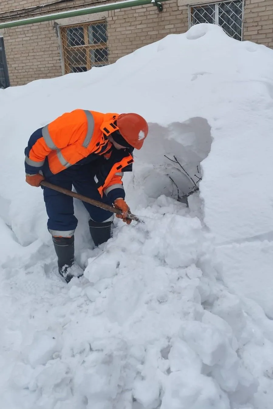 🚨 За прошедшую неделю, с 9.02 по 15.02, наши специалисты;  ✅ Устранили 283 засора на сетях водоотвед