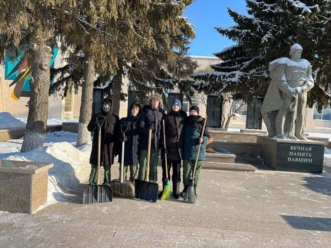 ❄ 21 января ученики казачьего губернаторского класса Еткульской средней школы приняли участие в важн