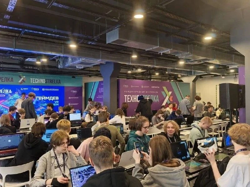 🚀 ЛНР на «ТехноСтрелке»: команда «Дошутились» уже в деле!