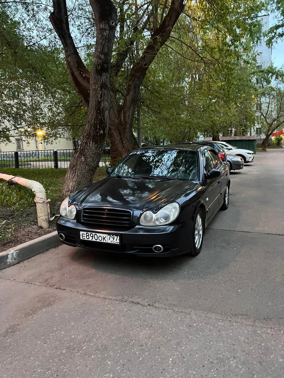 Hyundai Sonata
2007 год
Владею 3 года , машина всю жизнь была на фирме , со слов бывшего владельца р