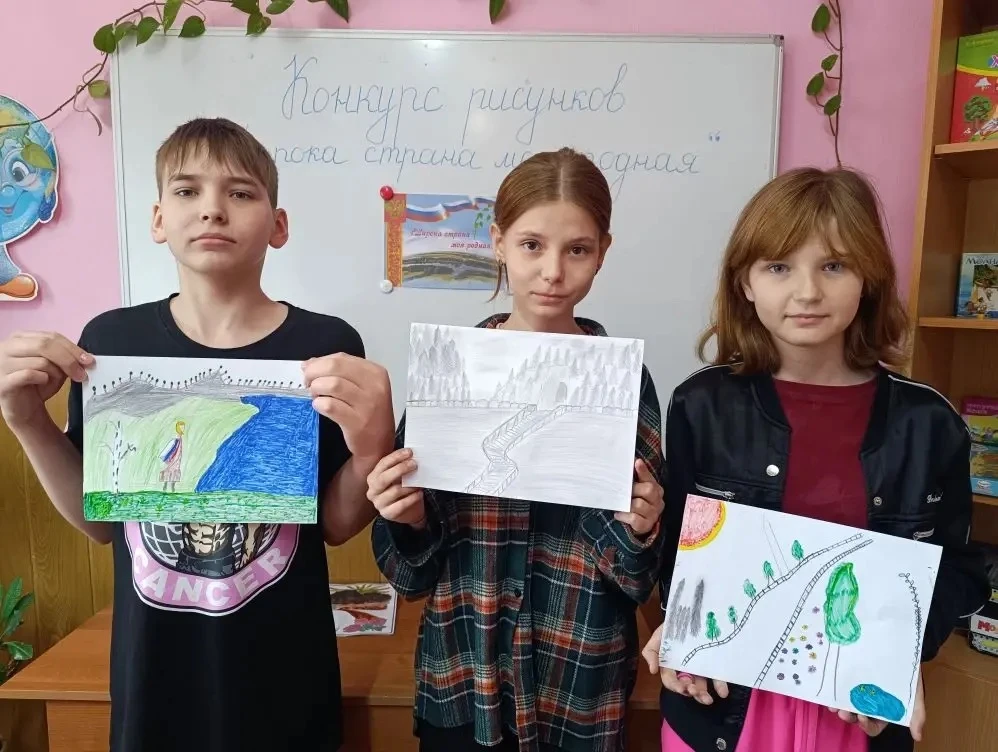 🎨Творчество объединяет сердца: юные художники рисуют Россию.