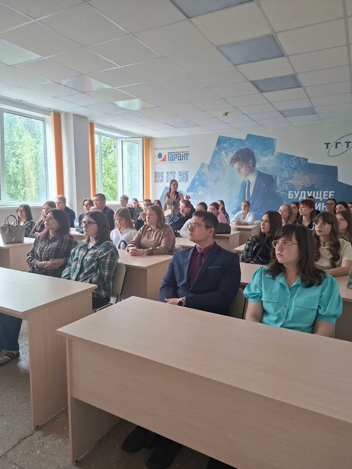 🚔📚 Сегодня в Юридическом институте ТГТУ прошла важная встреча с представителями ГАИ!