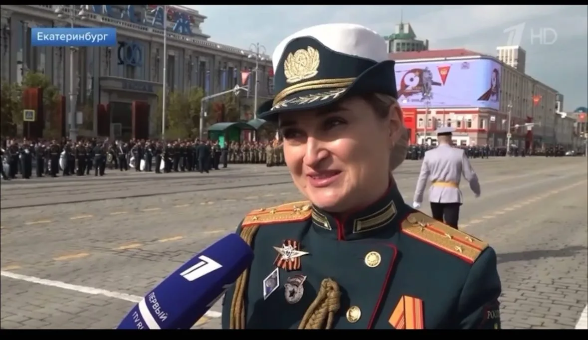 А это уже кадры из Екатеринбурга, которыми я тоже не могу не поделиться с вами, потому ...