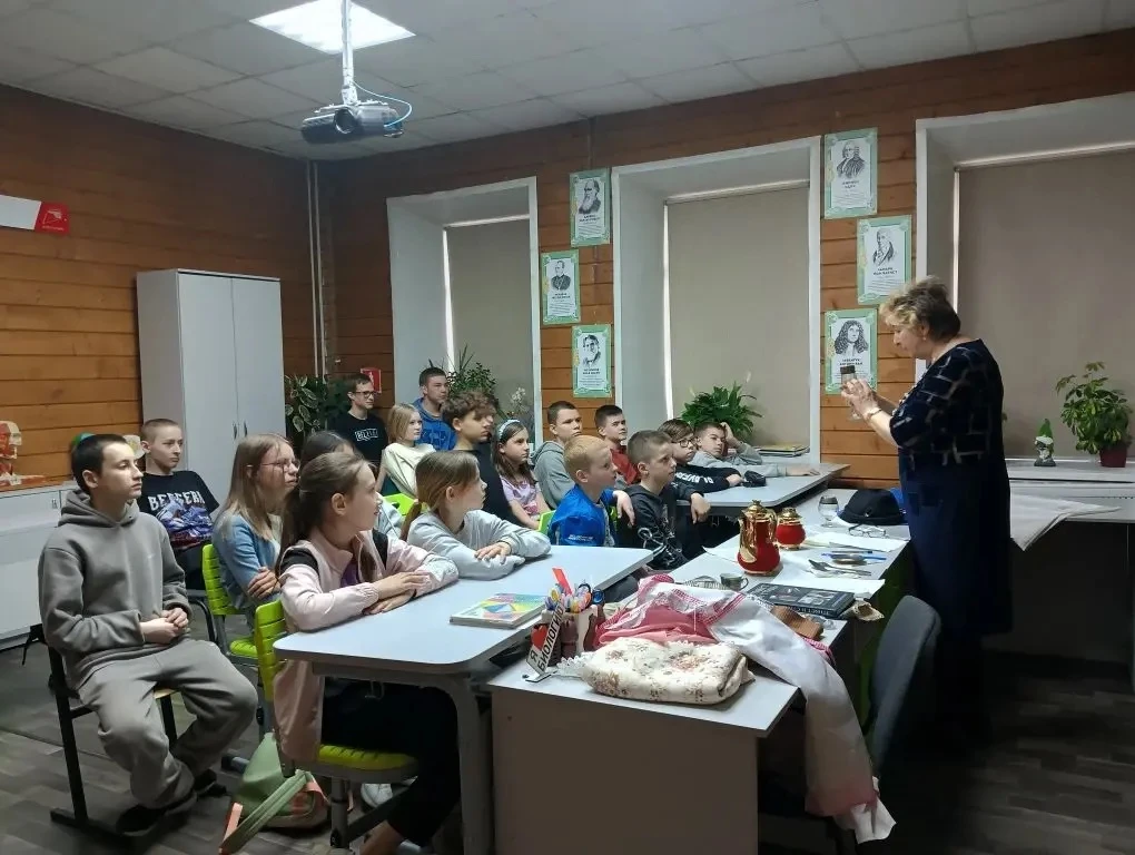 Для наших учеников прошло очередное занятие в «Школе вежливых наук» 📖

В этот раз ребята знакомилис