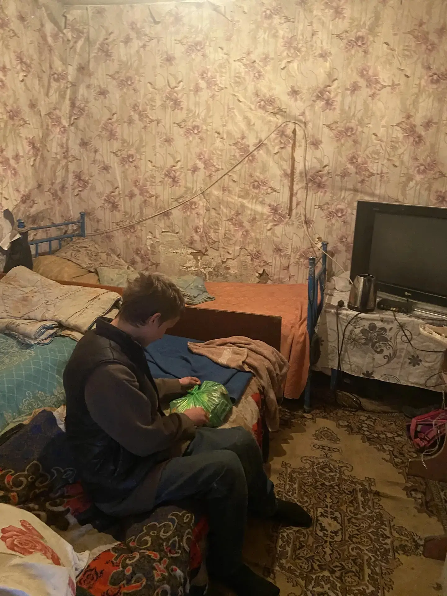 В Каховском округе проверили семьи в социально опасном положении  Сотрудники органов и учреждений си