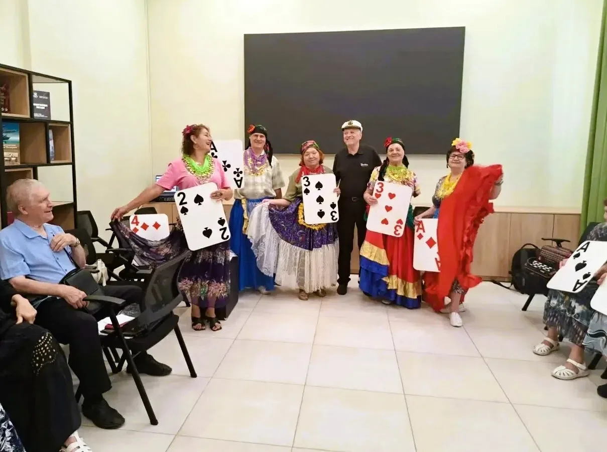 🌺🌟🎉Сегодня участники клуба «Оптимист» на Коммунистическом, 46, по доброй традиции, ч...
