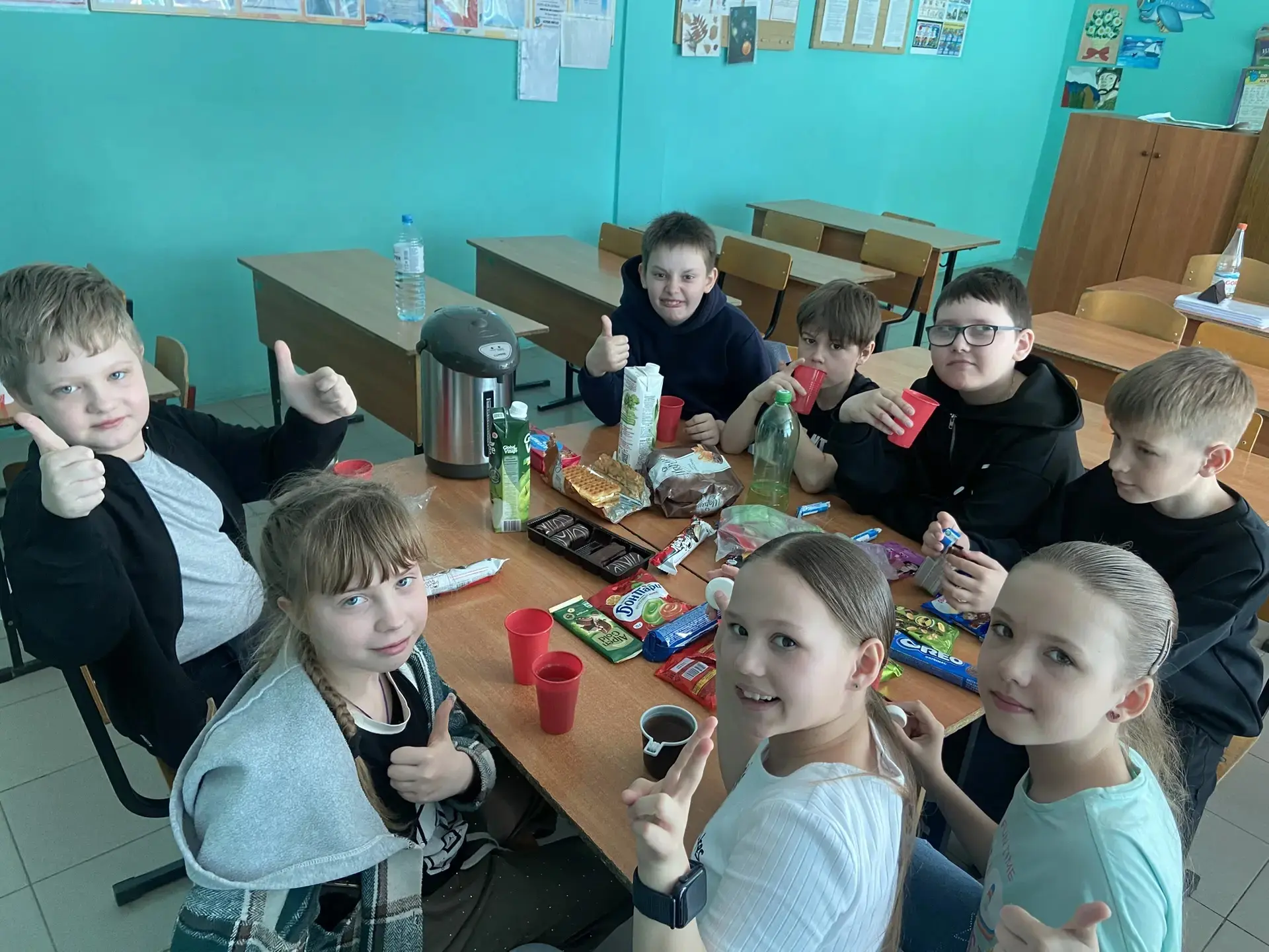 Викторина «День смеха и веселья» для обучающихся 4Б класса  На классном мероприятии познакомились с 