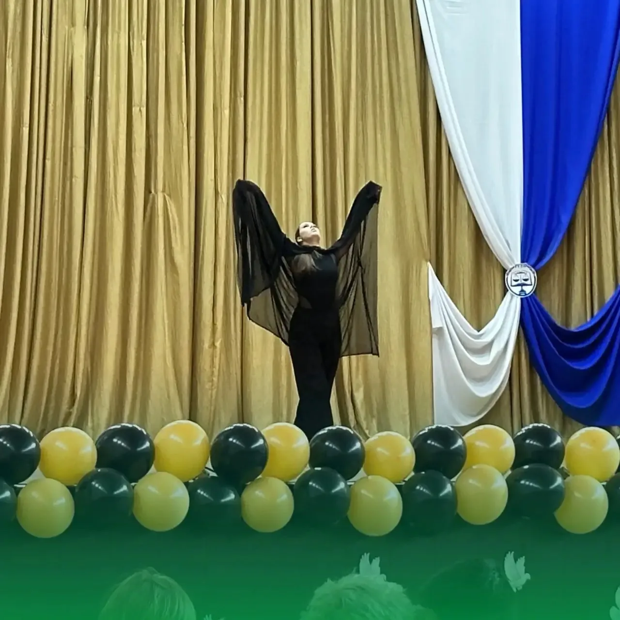 🇷🇺 Студенты и педагоги на одной сцене: в ДВФ РГУП имени В. М. Лебедева прошел концерт к 81-й годовщи