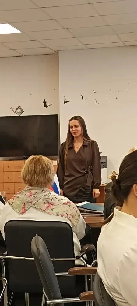 🌟 Сегодня в МОУ СШ 77 прошли конкурсные испытания районного конкурса «Самый классный классный»! 🌟  💫