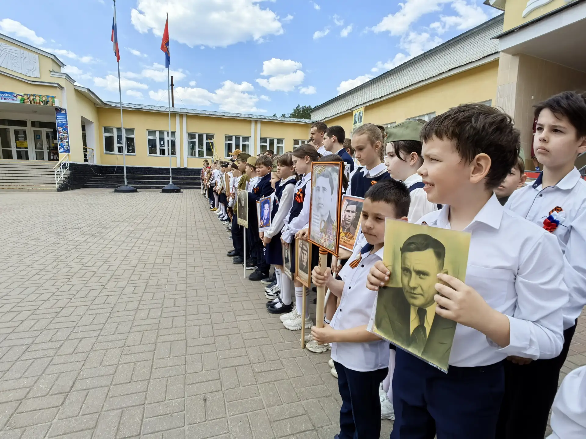 🌟 День Победы: память, которая объединяет   Во все века героизм и мужество воинов России, мощь и сла