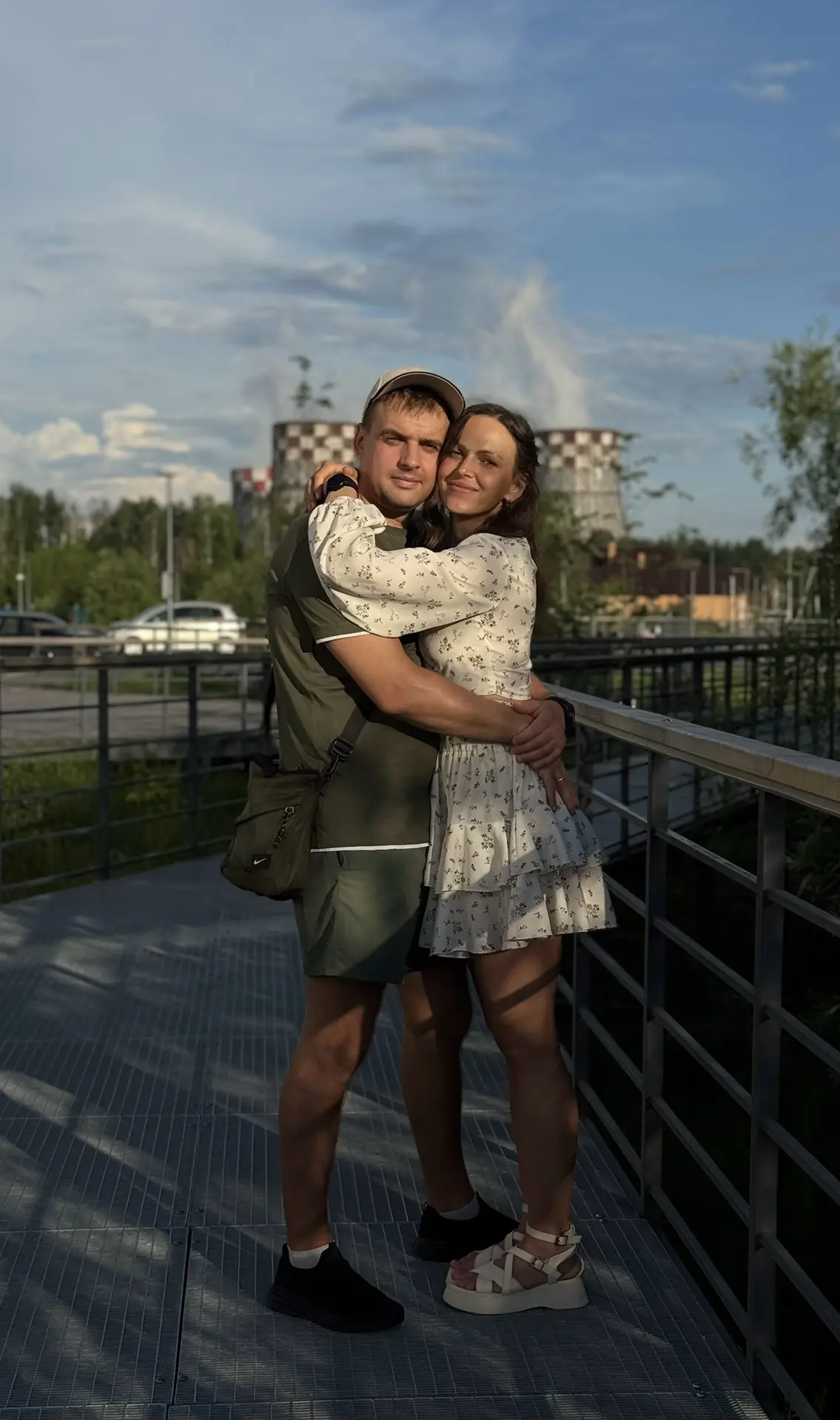 Сегодня, когда забрала Диму из дневного лагеря , вместо поехать домой свернули в парк Логунова — и н