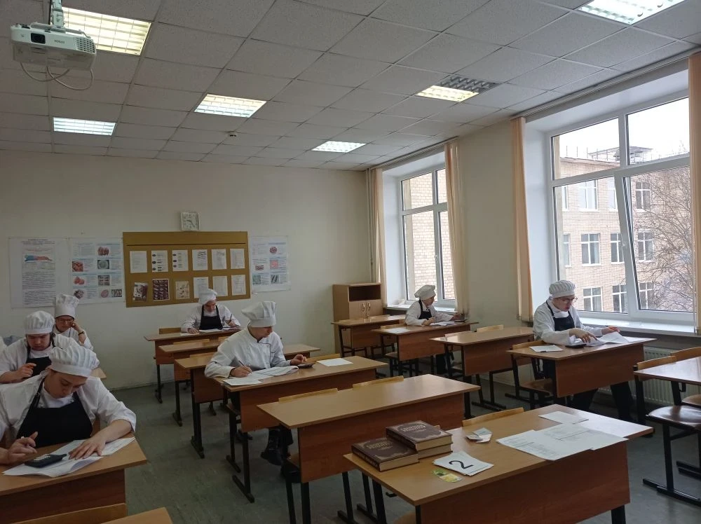 Студенты выпускной группы 31ПКД в рамках государственной итоговой аттестации сдали демо...