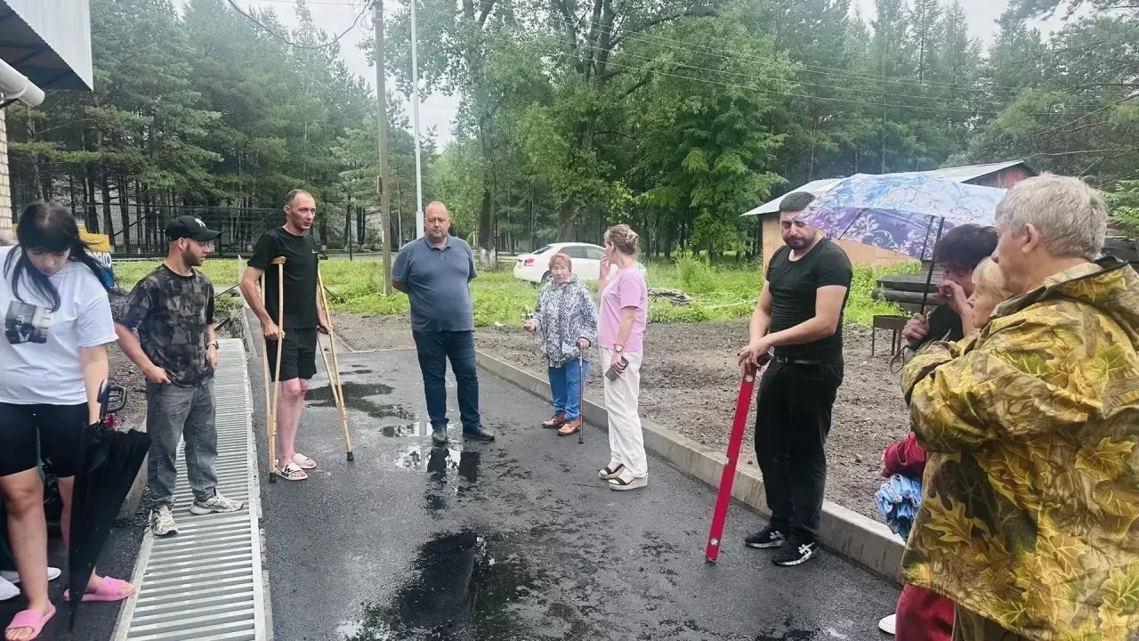 🏘 В посёлке Смидович завершается ремонт дворов по программе «Дальневосточный двор»