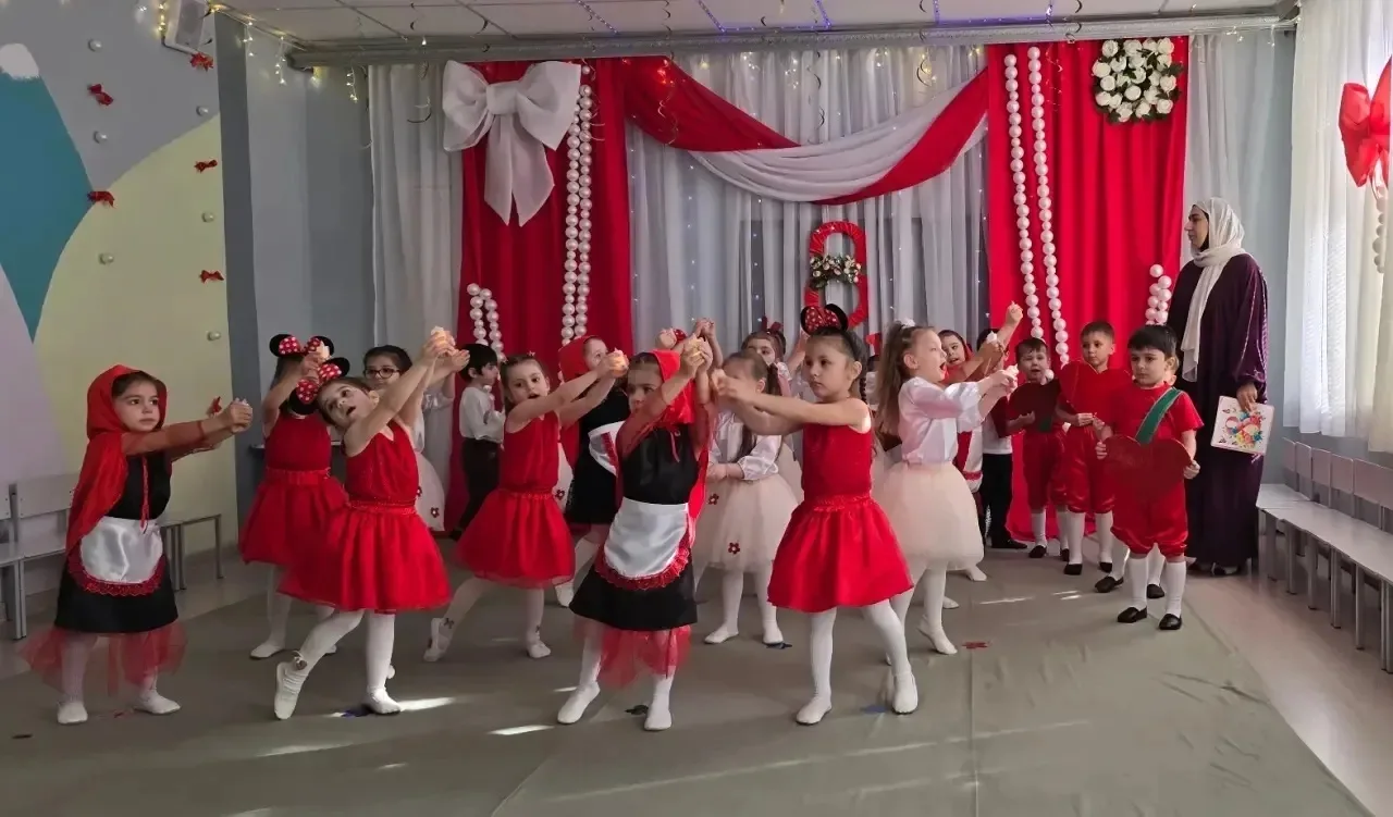 🌷На кануне праздника 8 марта в средней группе «Солнышко прошел весенний утренник. Праз...