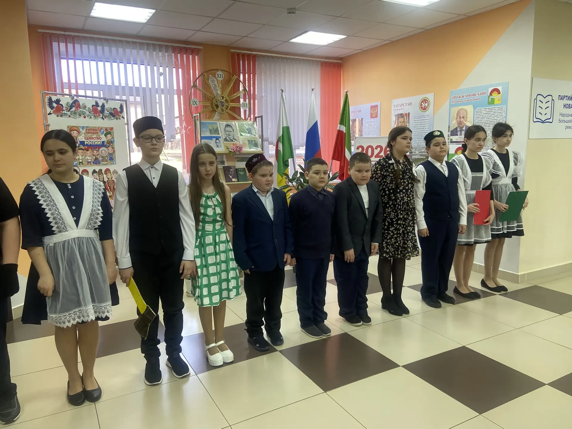 Безнең мәктәптә бөек татар шагыйре Габдулла Тукайның 140 еллыгына багышланган кызыклы һ...