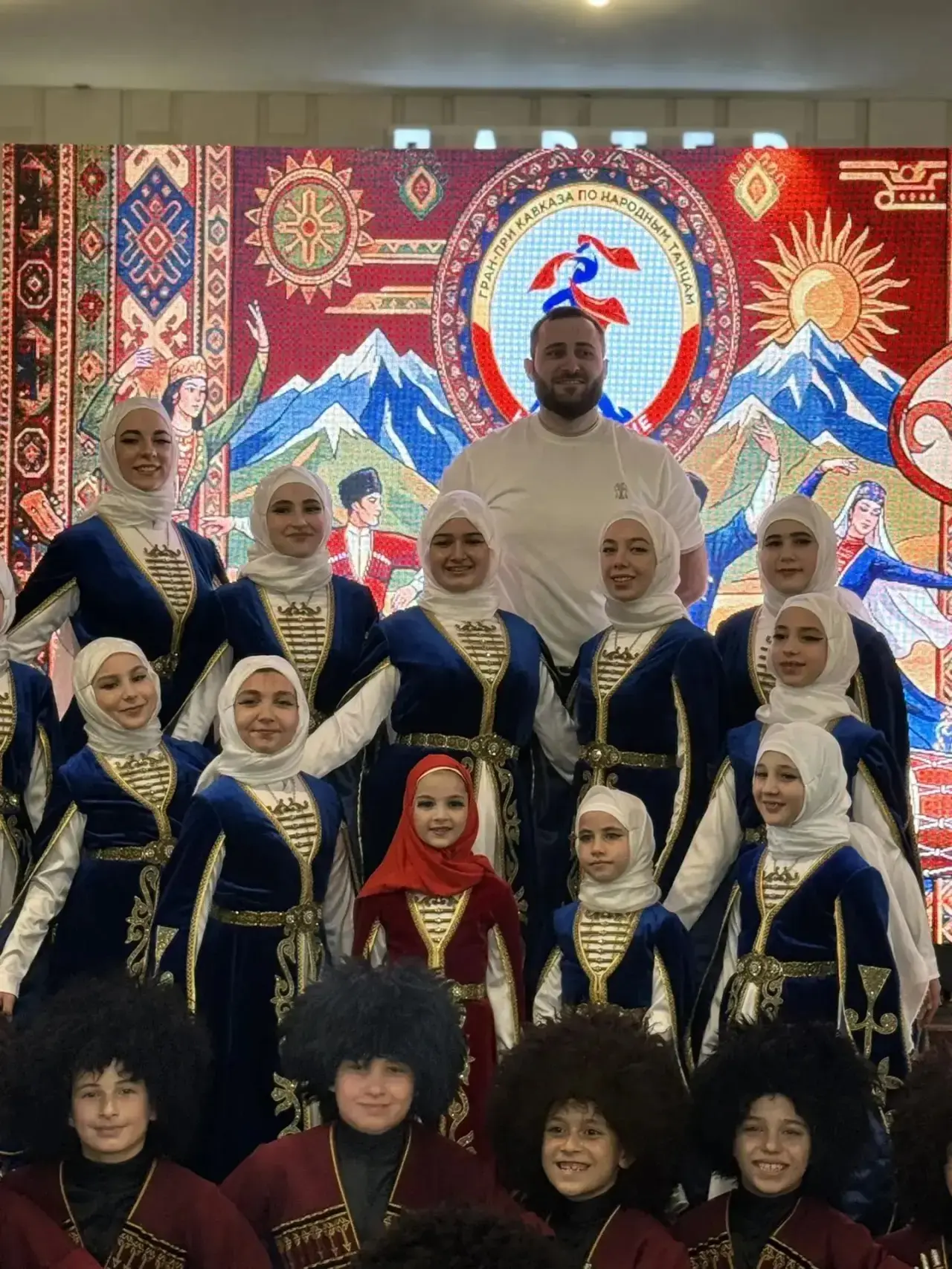 Поздравляем наших талантливых учеников!  🏆Наши девочки в составе ансамбля стали лауреатами II степен
