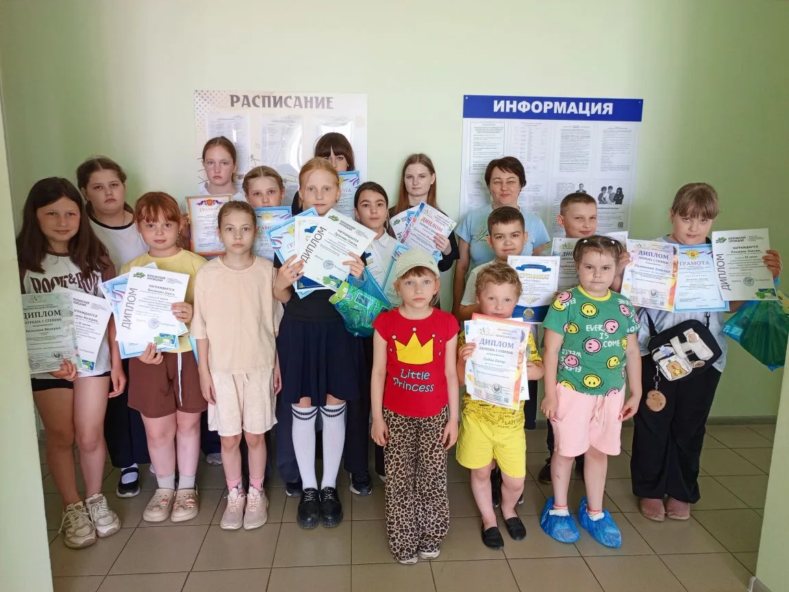 В классе изобразительного искусства под руководством преподавателя  Ольги Юрьевны Филип...