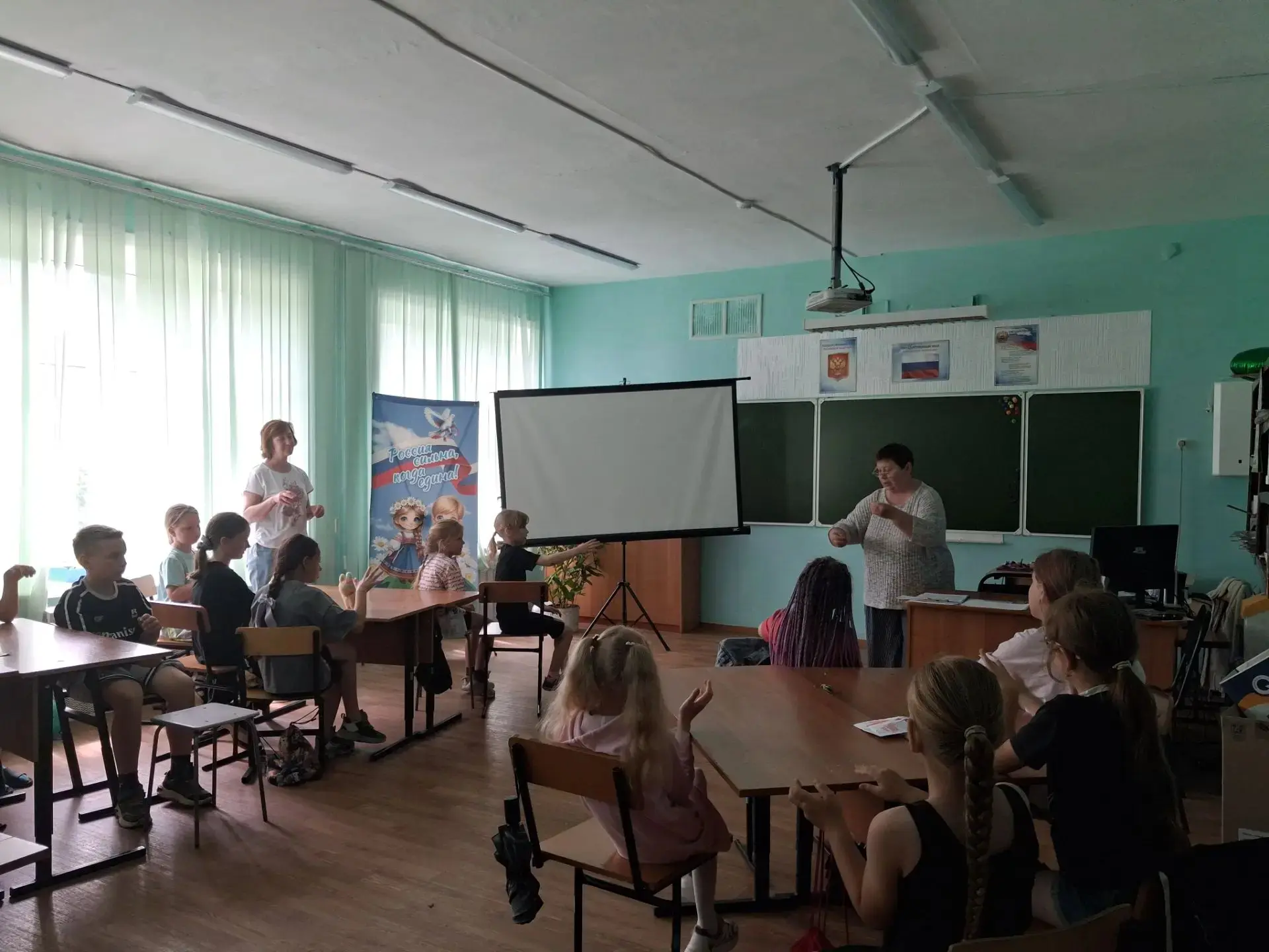 🐟 У каждой рыбки своя изюминка! 🐟

Сегодня в нашем лагере кипела жизнь! Мы погрузились в мир эколо