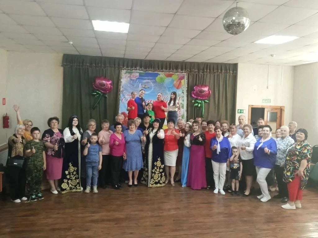 Как у нашего соседа, весела была беседа"-  под таким лозунгом, 24 мая, в филиале МКУК"К...