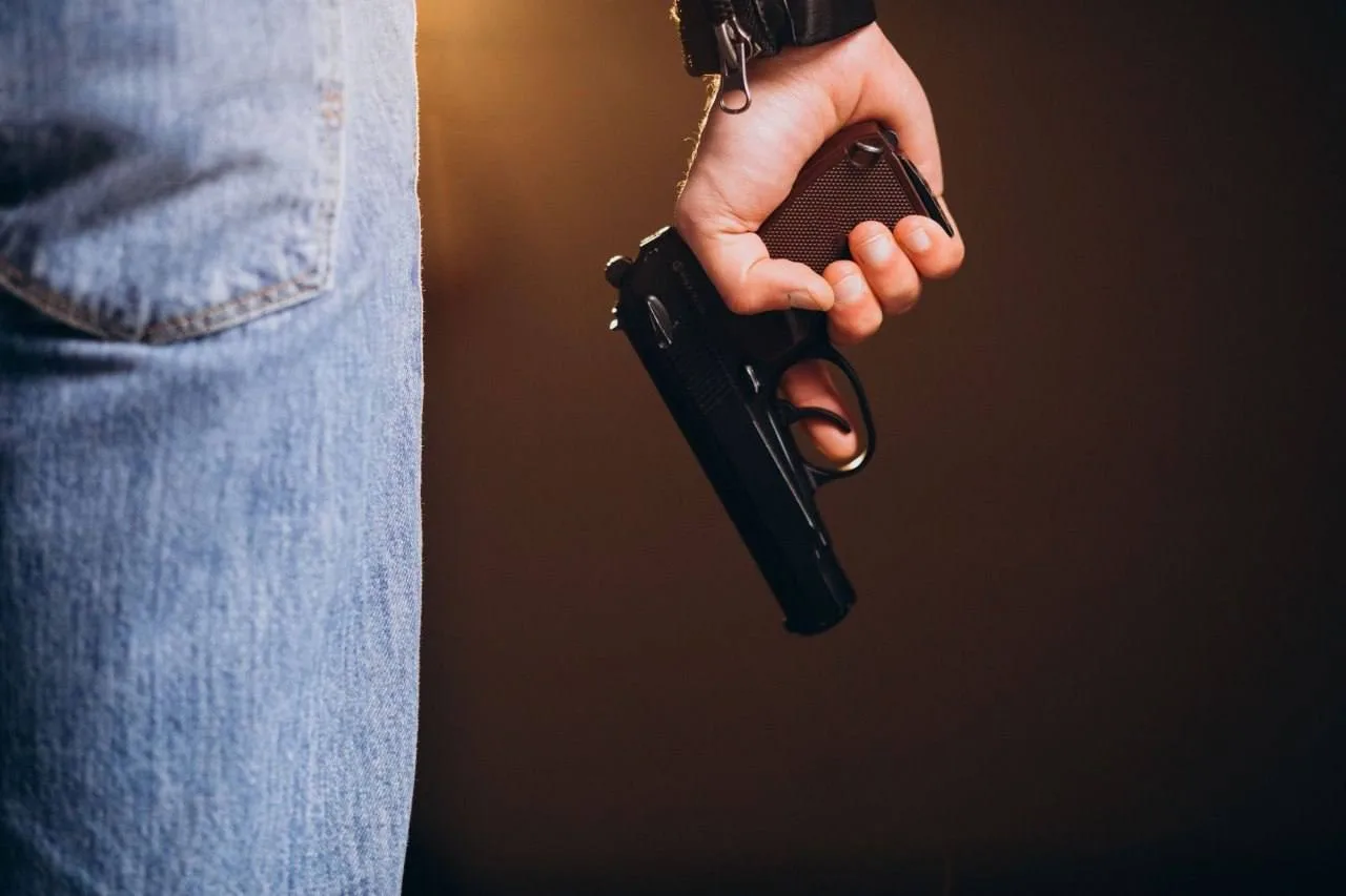 😱 В Нерчинске подросток обстрелял 13-летнюю девочку из пневматического оружия