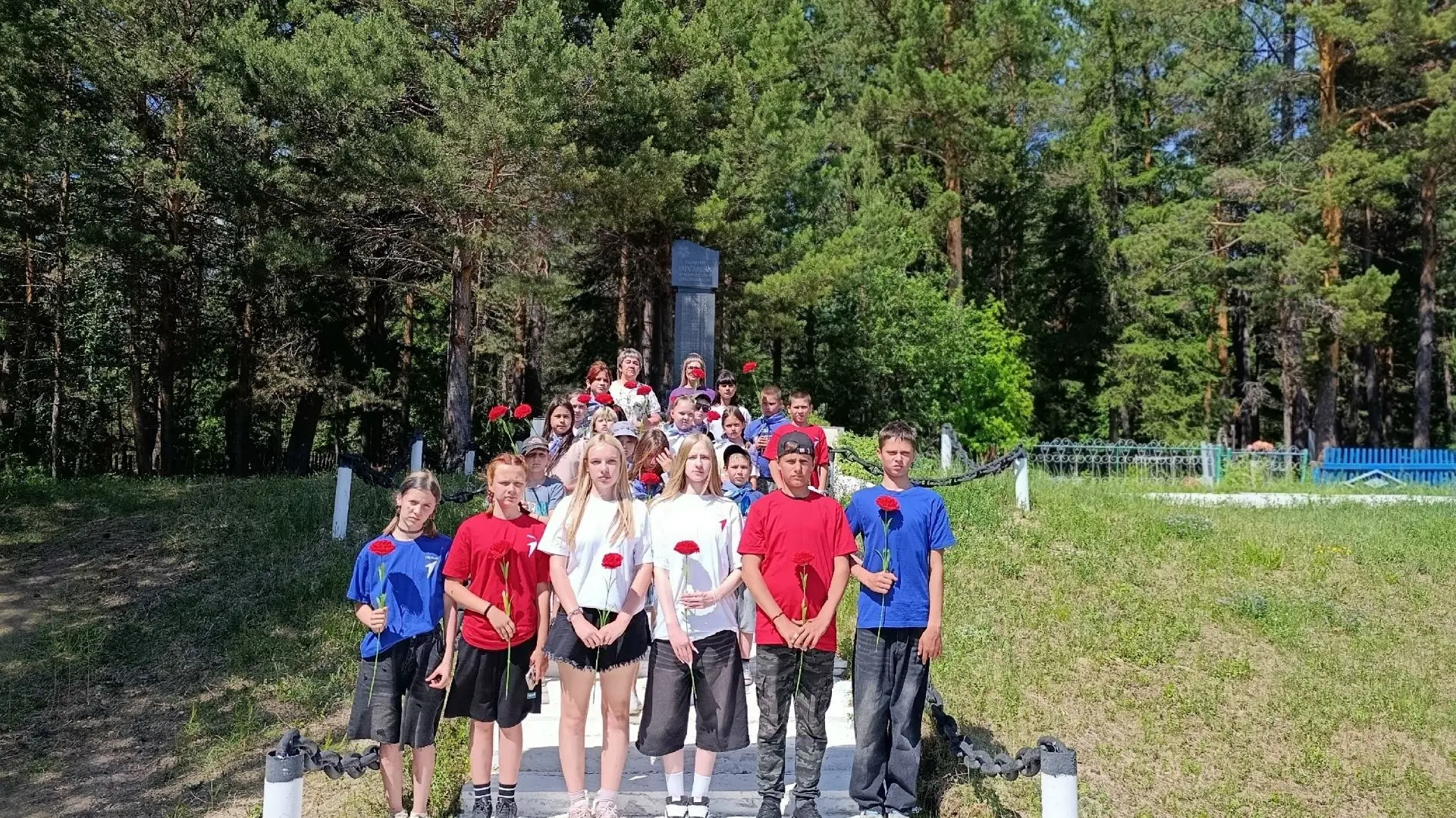 22 июня — День памяти и скорби. В нашем ЛДПД этот день прошёл особенно трогательно.

Мы провели час 