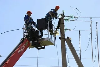 Плановые работы по капитальному ремонту высоковольтной линии электропередачи в Варениковском сельско