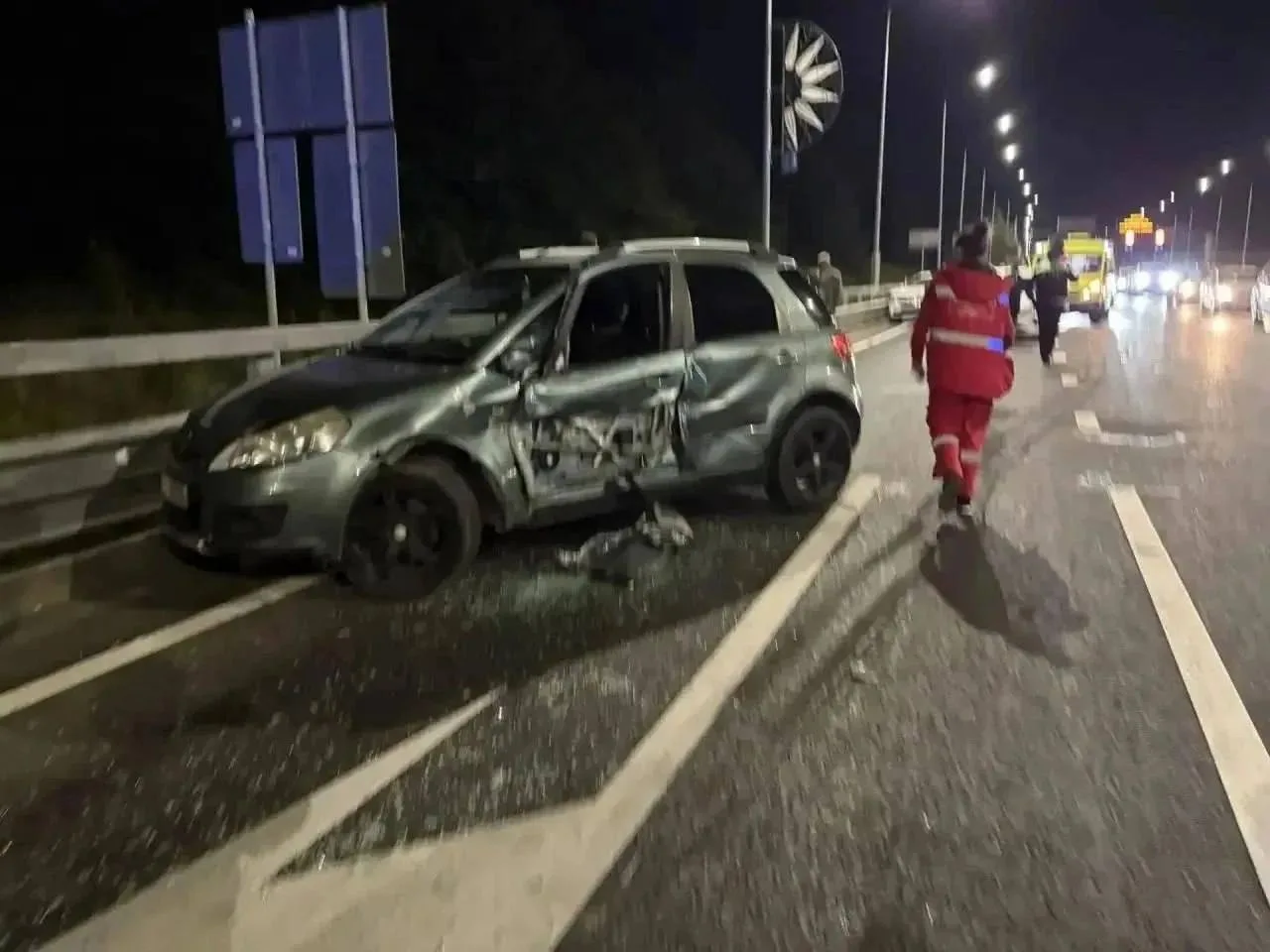 😳 Около 10 машин пострадали в массовом ДТП у заправки на Красной Поляне.