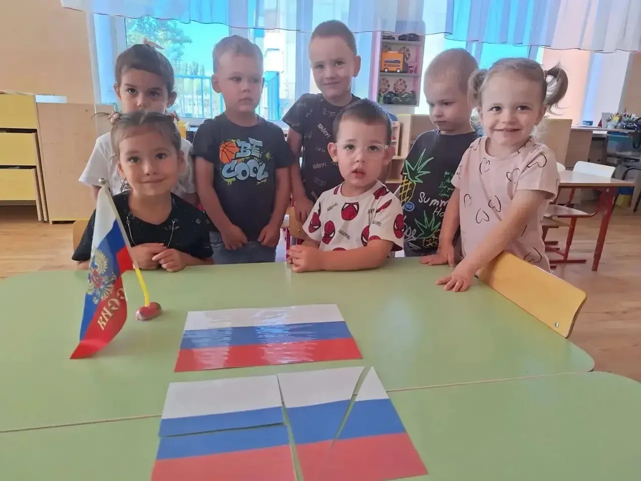 «Радуга из трёх цветов» в младшей группе комбинированной направленности N3, Шевченко,12.