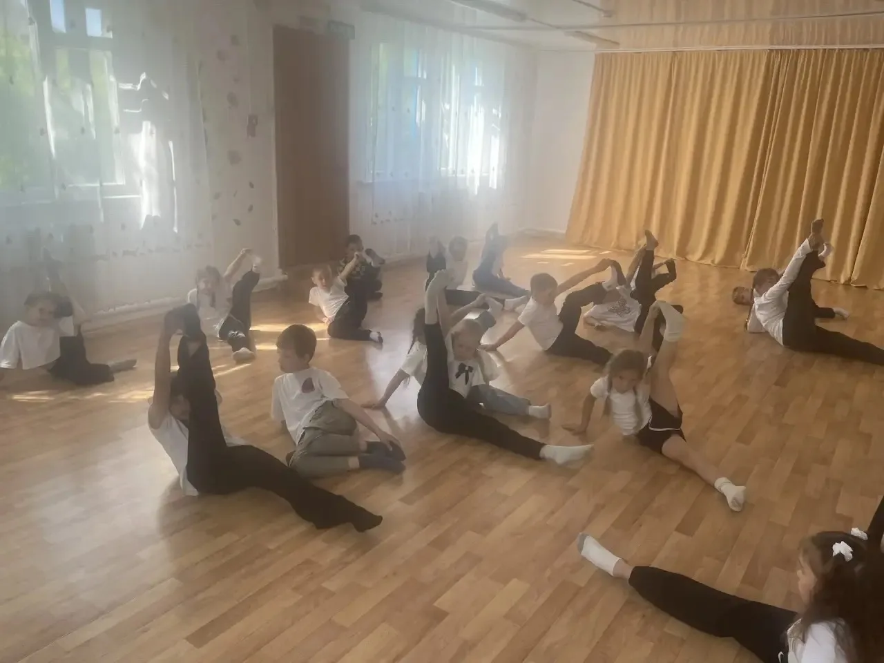 Мастер-класс по хореографии: энергия 1 отряда ✨