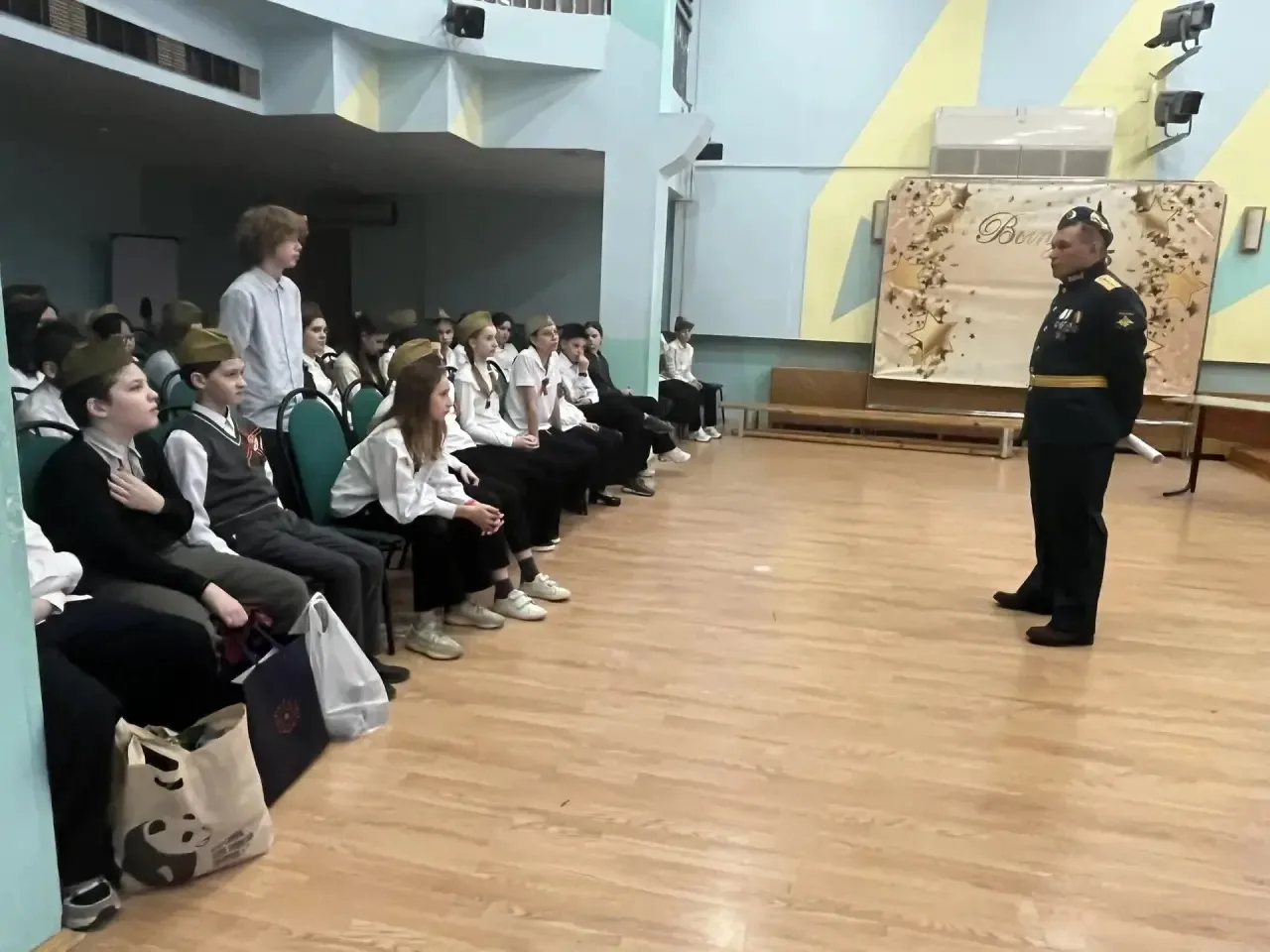 Урок, после которого в классе стало особенно тихо  🎖️ 27 апреля у орлят России из 3 «А», 3 «Б», 3 «В