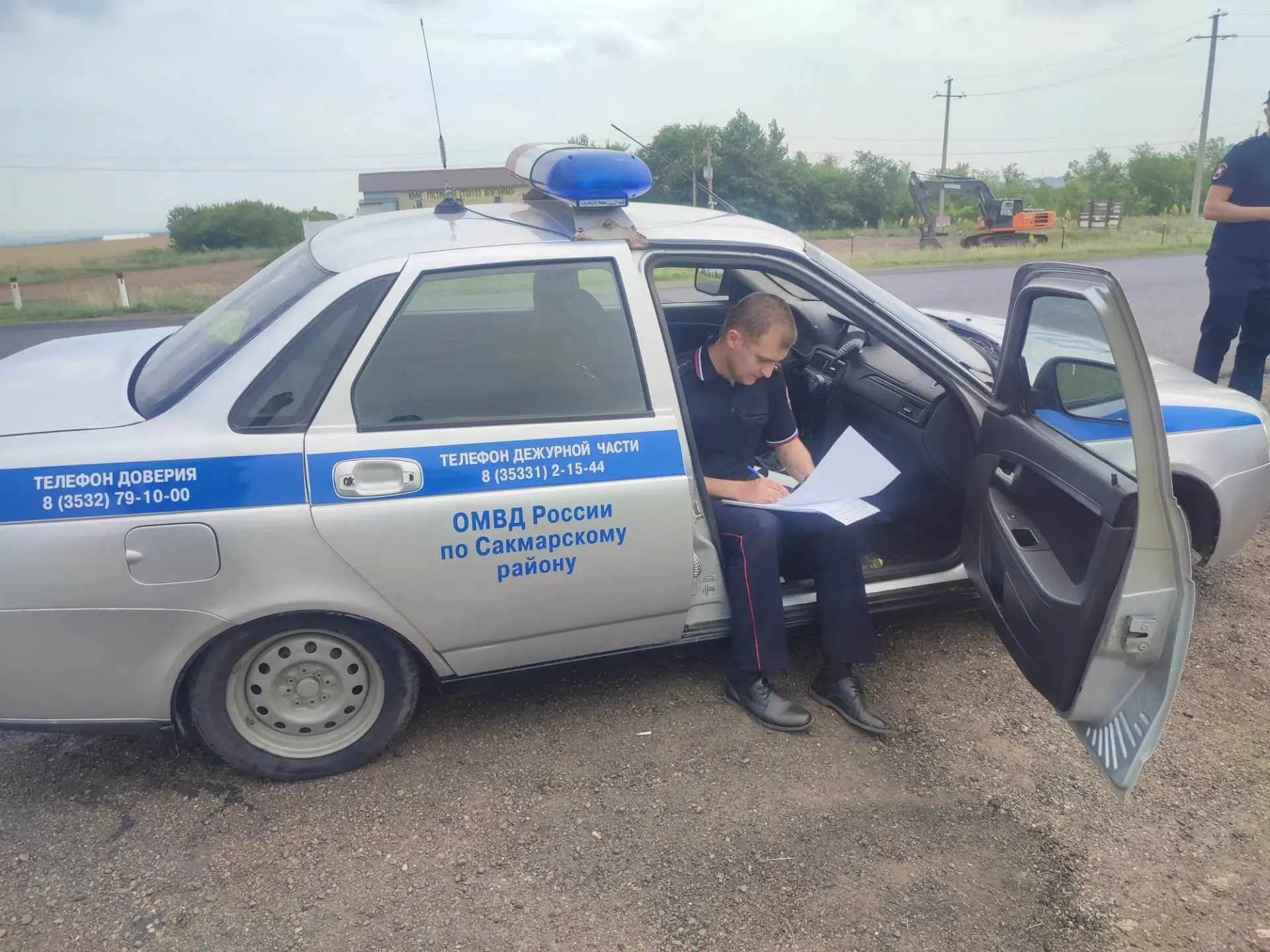 В Сакмарском районе инспектору ДПС попытались дать взятку за не привлечение к администр...