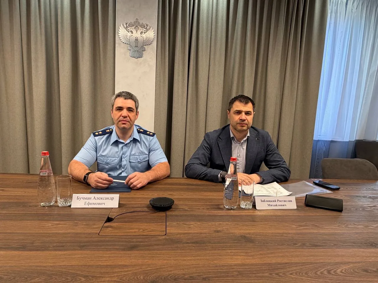📍Прокурор области Александр Бучман провел личный прием граждан, приуроченный ко Дню медицинского ра