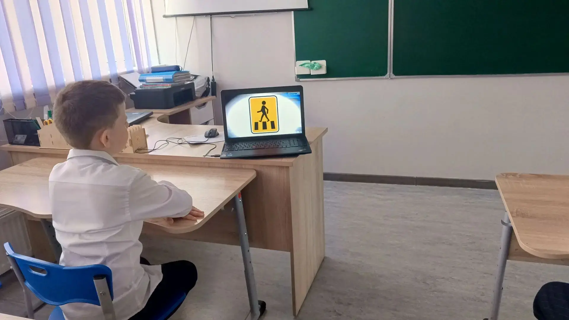 В рамках профилактики правил дорожной безопасности в школе проходят мероприятия, направленные на про