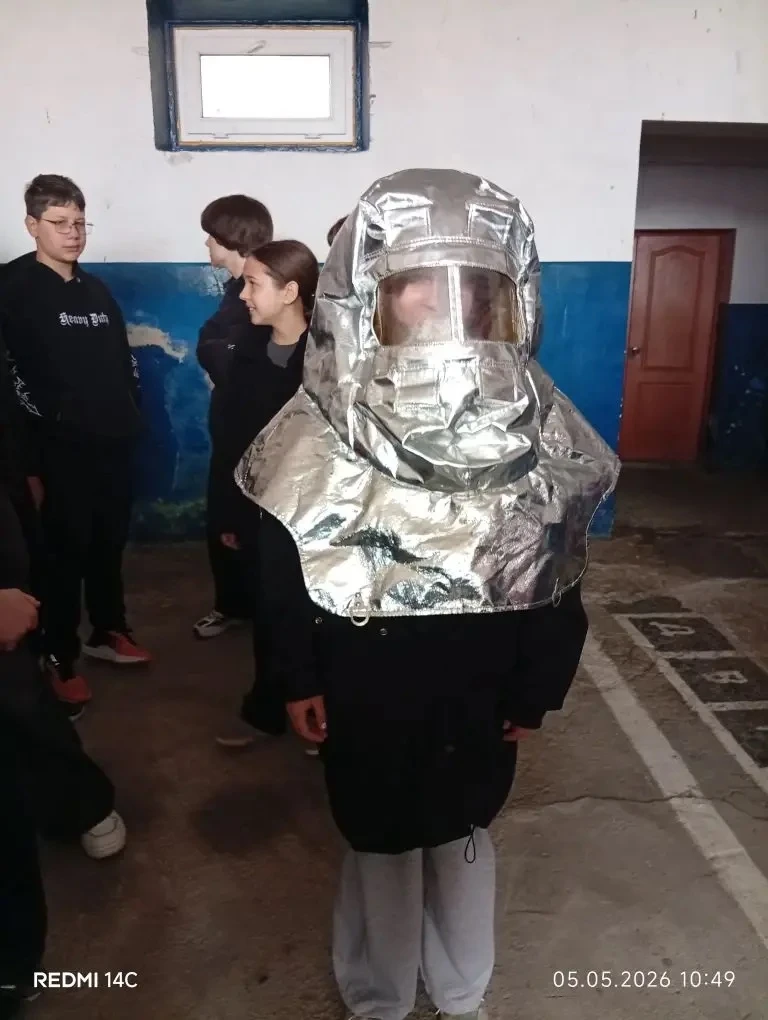 6 "Б" класс МБОУ СОШ №3: Будущие герои на страже города! 🚒🔥  5 мая 2026 года. Сегодня для учеников 6