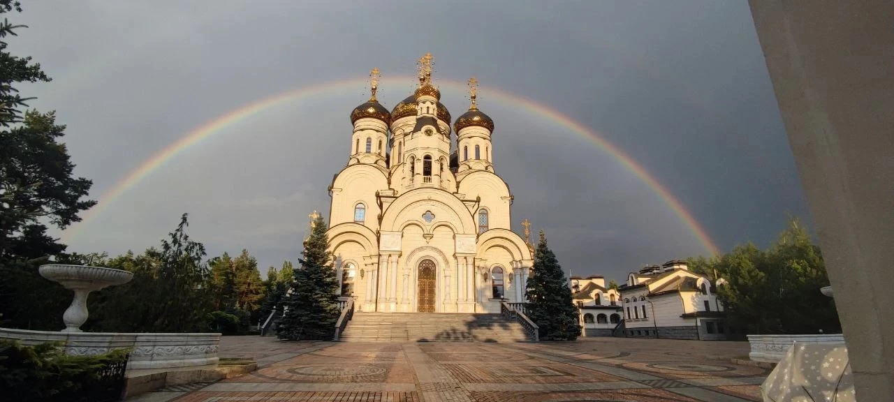 📸 Более 100 снимков о любви к Родине прислали жители Донбасса на фотоконкурс «Моя Россия»