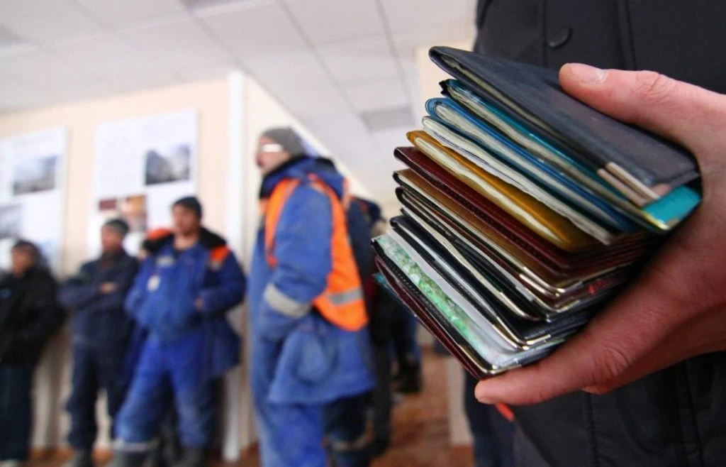 В Усинске выявили иностранца с просроченным сроком пребывания