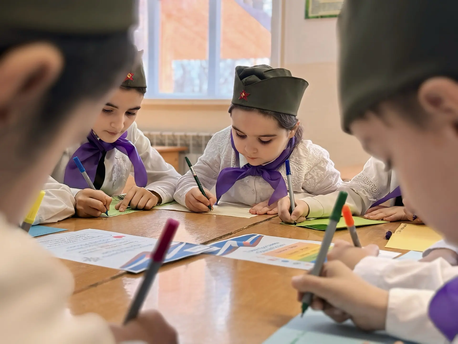 В рамках реализации проекта «Орлята- доброволец» Индербиевой Ж.А. проведен мастер –класс по изготовл
