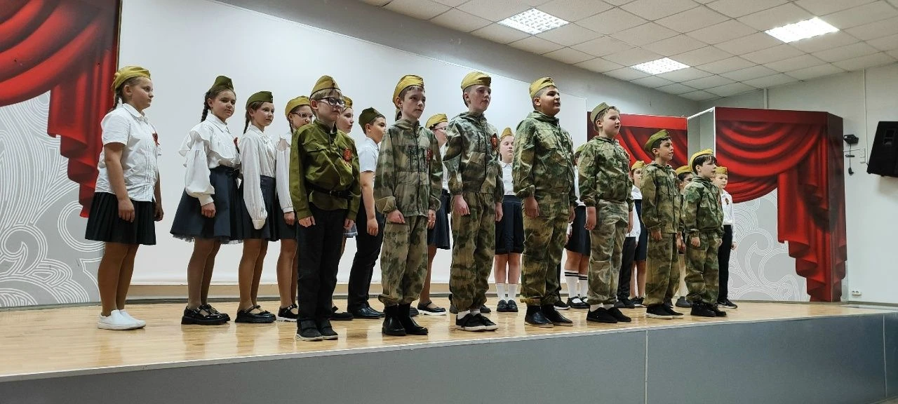 🎶 Смотр хоров  ⚡ В преддверии великого праздника, Дня Победы, в нашей школе состоялся традиционный с