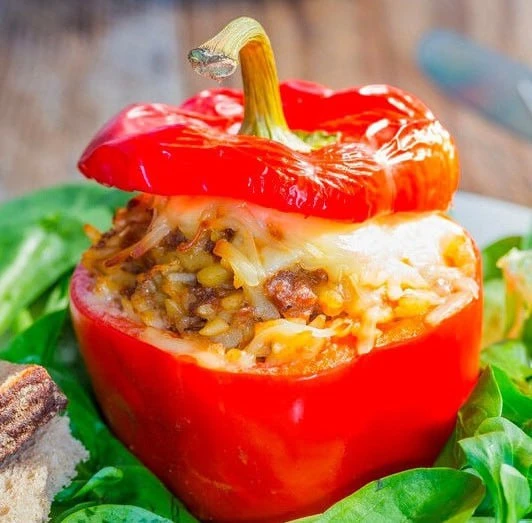 Фаршированный перец, который выглядит как ресторанный обед 🥘