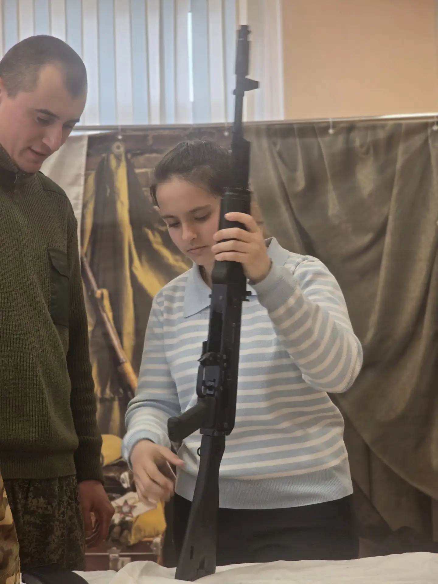 Настоящий разговор о будущем: старшеклассники встретились с защитниками Отечества