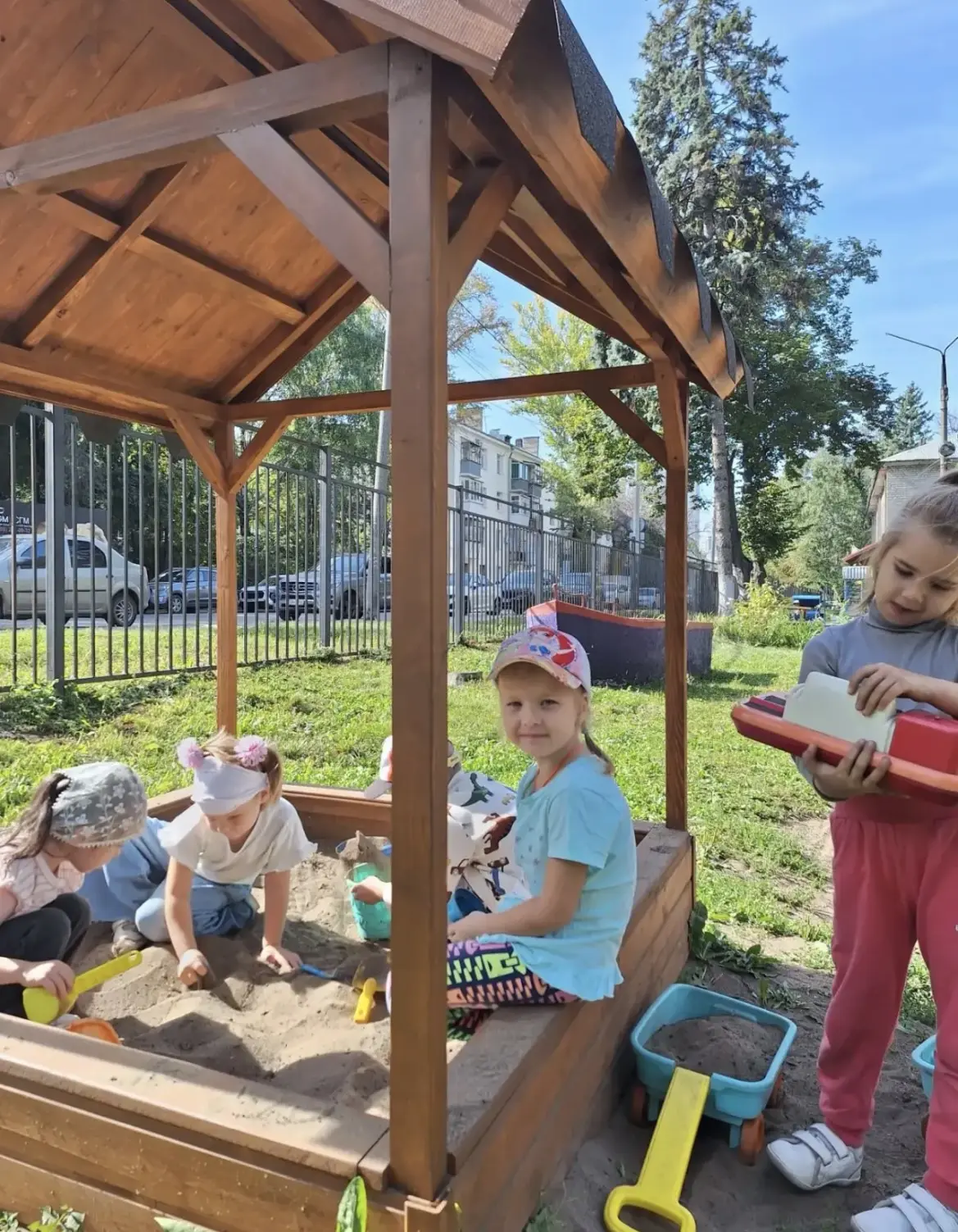 В новых группах воспитанники успешно проходят адаптацию. Дети учатся соблюдать правила ...